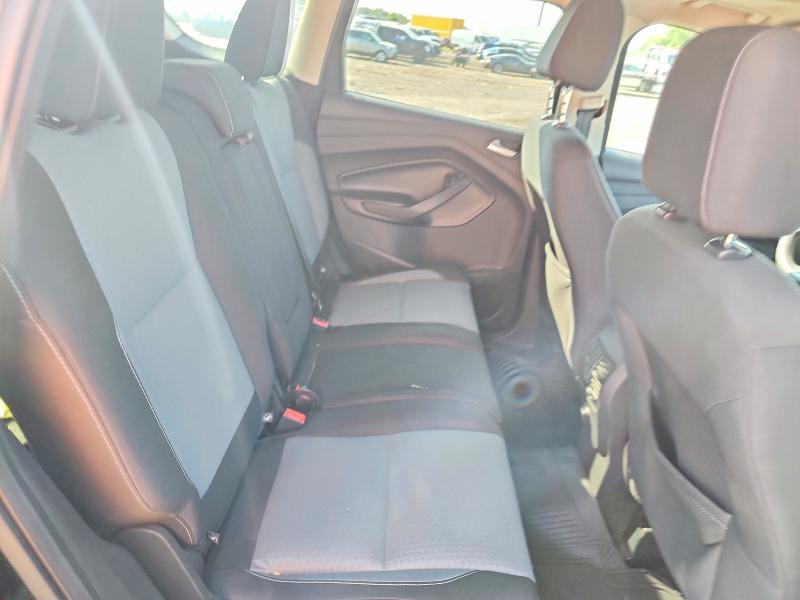 Photo 11 from auction – 2017 FORD ESCAPE with VIN 1FMCU0GD4HUB00273
