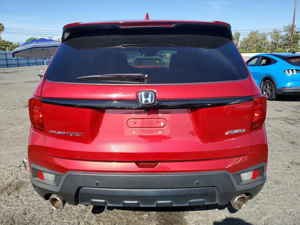 Photo 6 from auction – 2025 HONDA PASSPORT with VIN 5FNYF8H51SB003400