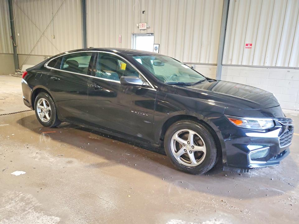 Photo 4 from auction – 2017 CHEVROLET MALIBU with VIN 1G1ZB5ST1HF118632
