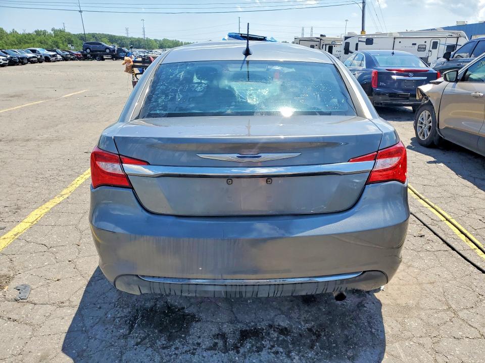 Photo 6 from auction – 2012 CHRYSLER 200 with VIN 1C3CCBBB6CN123389