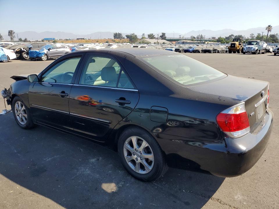 Photo 2 from auction – 2005 TOYOTA CAMRY with VIN 4T1BF32K35U083250