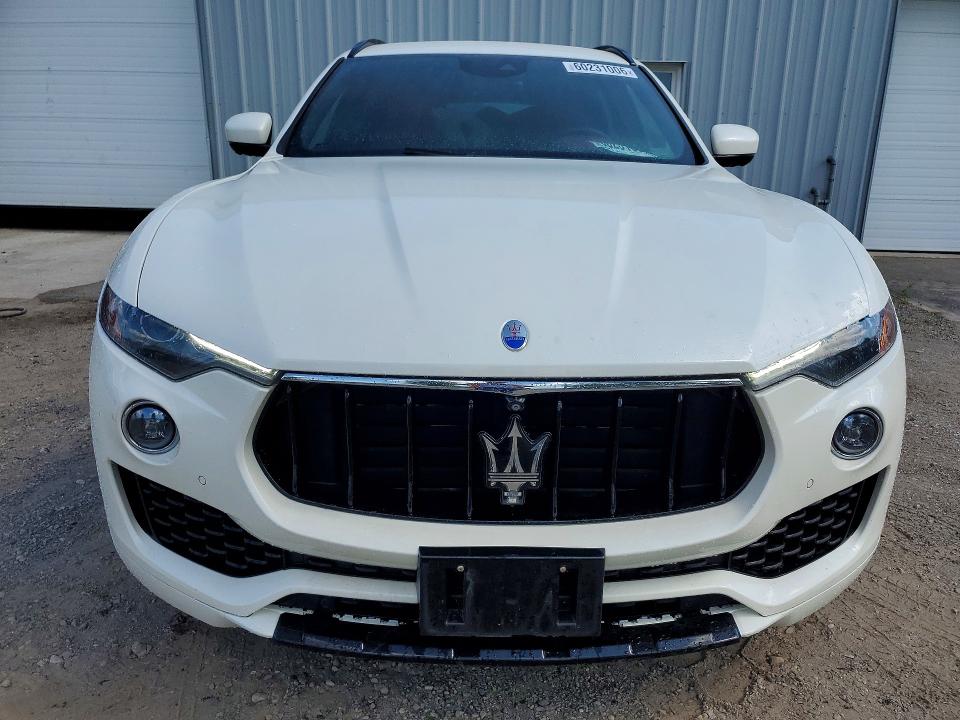 Photo 5 from auction – 2018 MASERATI LEVANTE with VIN ZN661YUS7JX298524