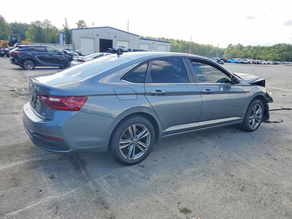Photo 3 from auction – 2023 VOLKSWAGEN JETTA with VIN 3VWEM7BU7PM045007