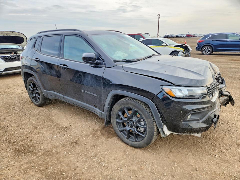 Photo 4 from auction – 2025 JEEP COMPASS with VIN 3C4NJDFN3ST618643