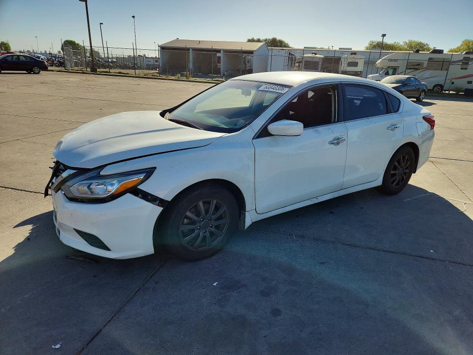 NISSAN ALTIMA 2018 with VIN 1N4AL3AP4JC128952 - Photo from auction