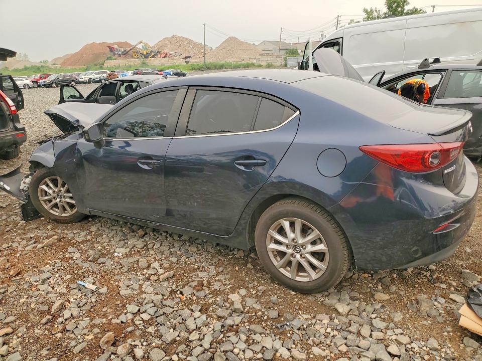 Photo 2 from auction – 2016 MAZDA 3 with VIN JM1BM1V74G1292880