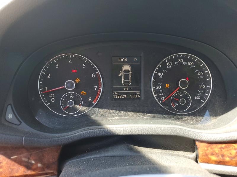 Photo 9 from auction – 2012 VOLKSWAGEN PASSAT with VIN 1VWCP7A39CC081154