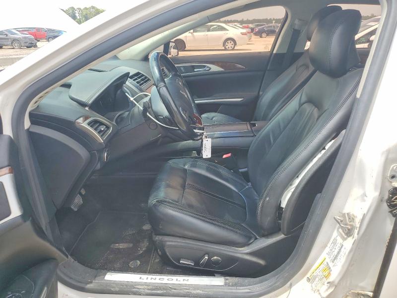 Photo 7 from auction – 2016 LINCOLN MKZ with VIN 3LN6L2GK4GR626161