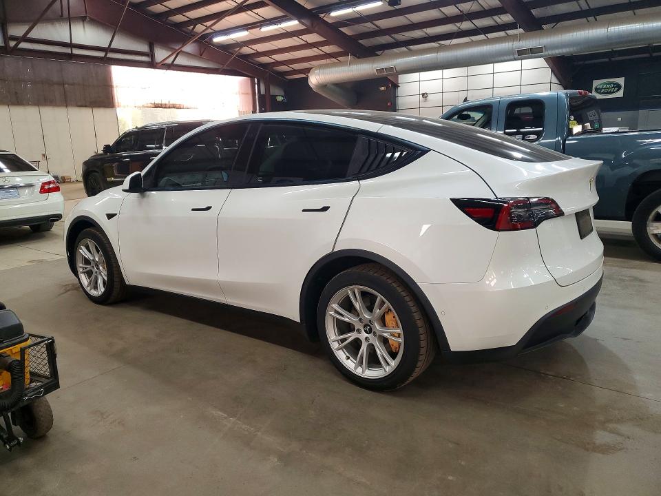 Photo 2 from auction – 2021 TESLA MODEL Y with VIN 5YJYGDEEXMF180914