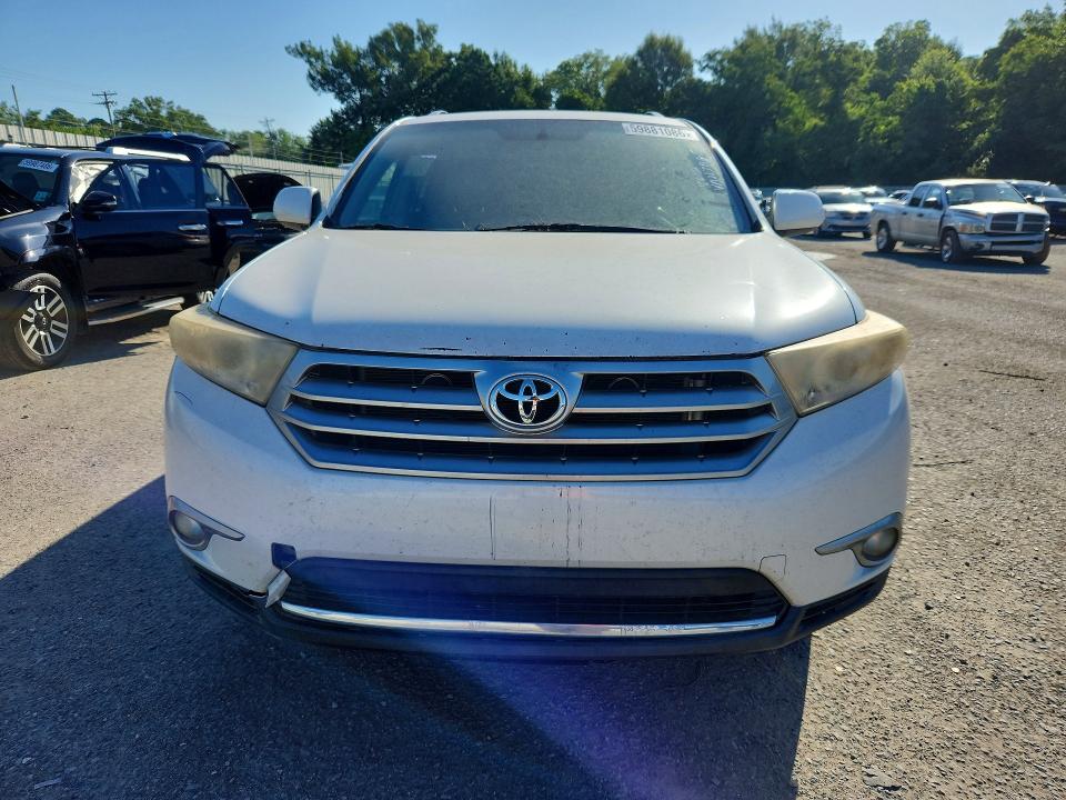 Photo 5 from auction – 2011 TOYOTA HIGHLANDER with VIN 5TDZK3EHXBS046338