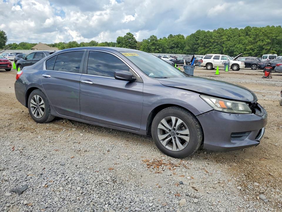 Photo 4 from auction – 2014 HONDA ACCORD with VIN 1HGCR2F32EA276473