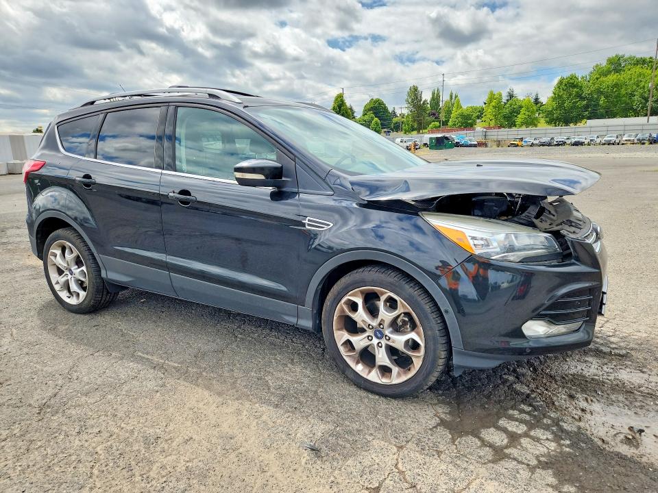 Photo 4 from auction – 2013 FORD ESCAPE with VIN 1FMCU0J95DUA59571