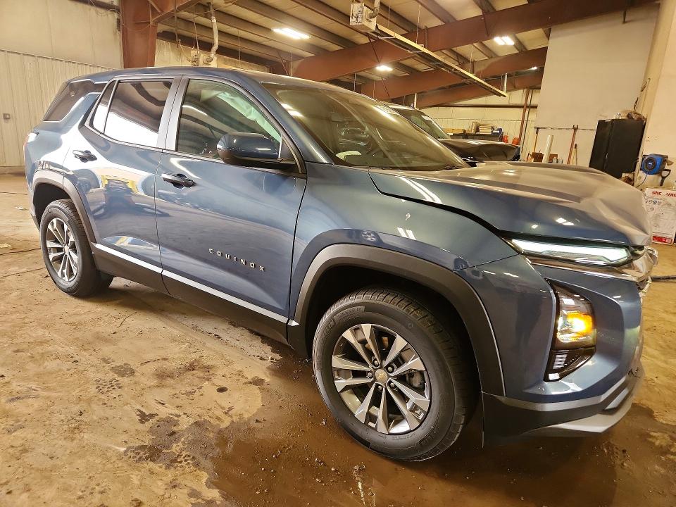 Фото 4 с аукциона – 2026 CHEVROLET EQUINOX с VIN 3GNAXPEG8TL288685