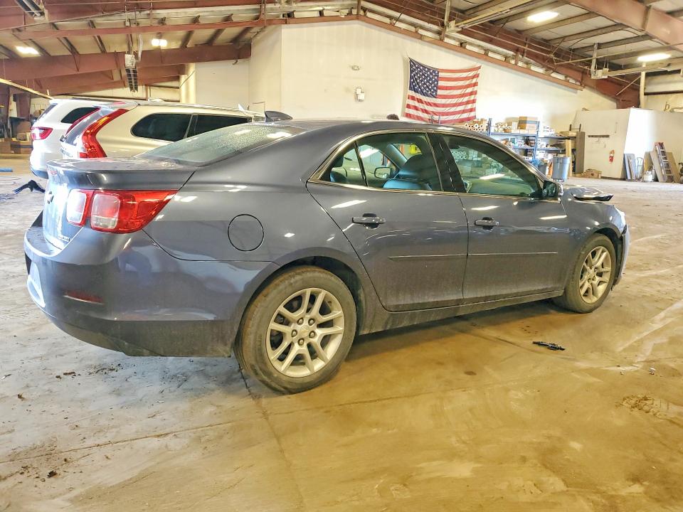 Photo 3 from auction – 2015 CHEVROLET MALIBU with VIN 1G11C5SL4FF225438