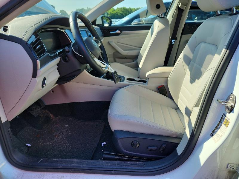 Photo 7 from auction – 2024 VOLKSWAGEN JETTA with VIN 3VW7M7BU2RM087516