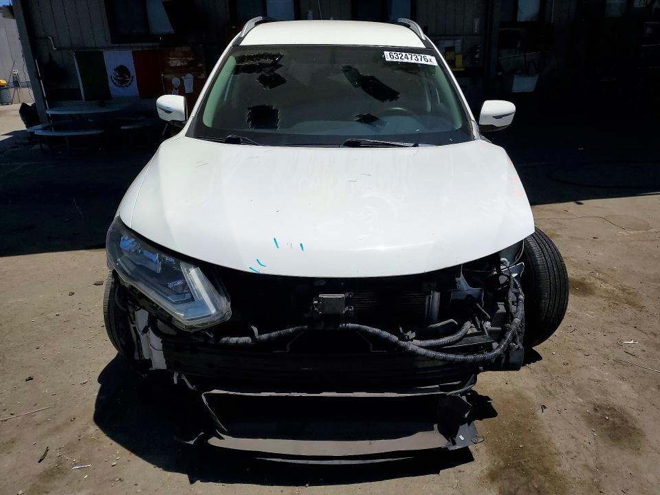 Photo 5 from auction – 2018 NISSAN ROGUE with VIN 5N1AT2MT9JC818091
