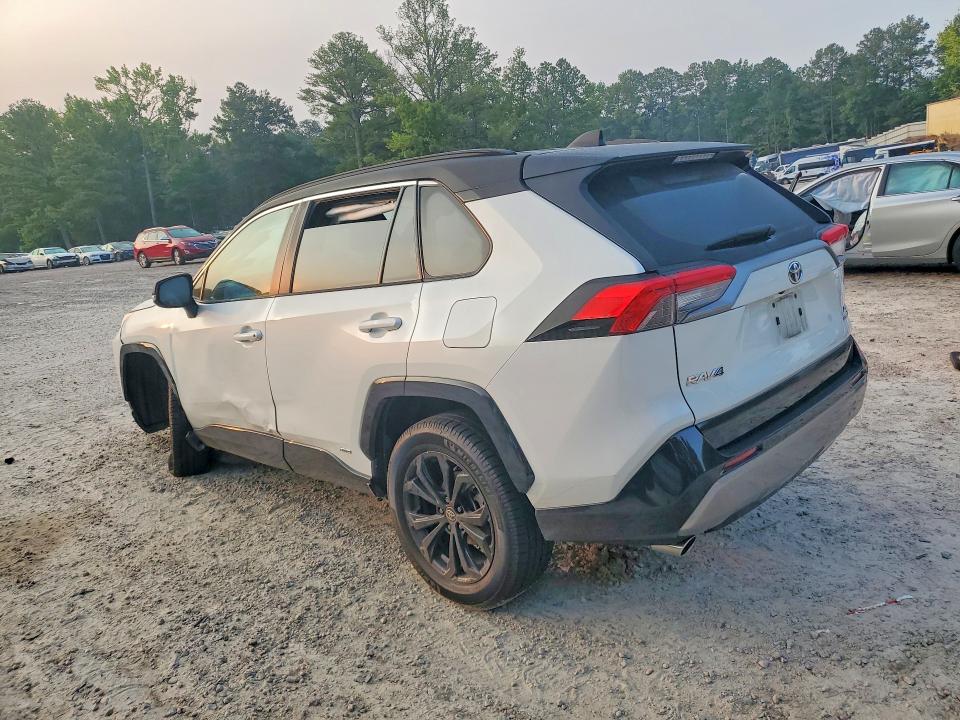 Photo 2 from auction – 2023 TOYOTA RAV4 with VIN 2T3E6RFV9PW042829