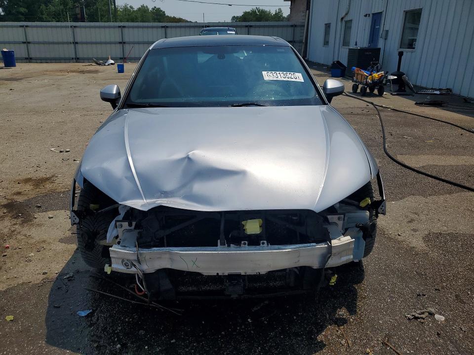 Photo 5 from auction – 2017 AUDI A3 with VIN WAUTPBFF3HA055237