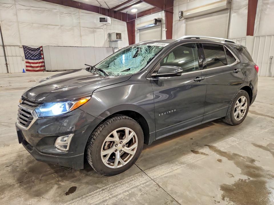 CHEVROLET EQUINOX 2018 with VIN 1GNAXTEX1J6261211 - Photo from auction