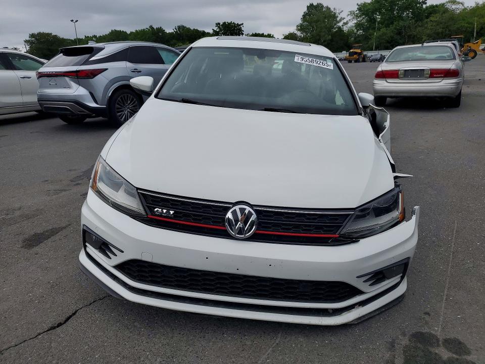 Photo 5 from auction – 2018 VOLKSWAGEN JETTA with VIN 3VW4T7AJ3JM223993