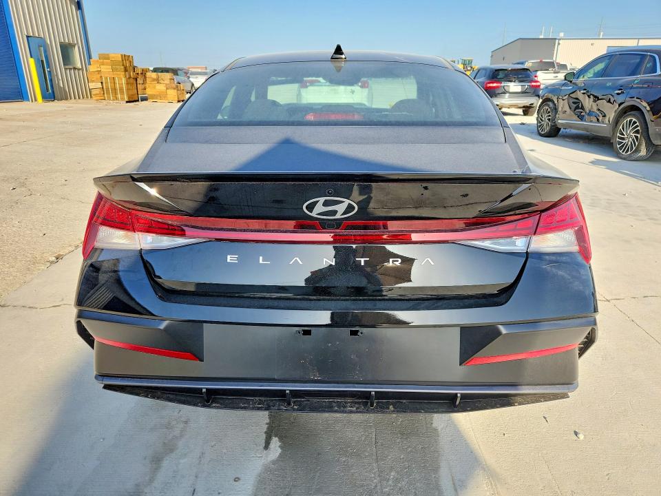 Photo 6 from auction – 2026 HYUNDAI ELANTRA with VIN KMHLS4DGXTU211172