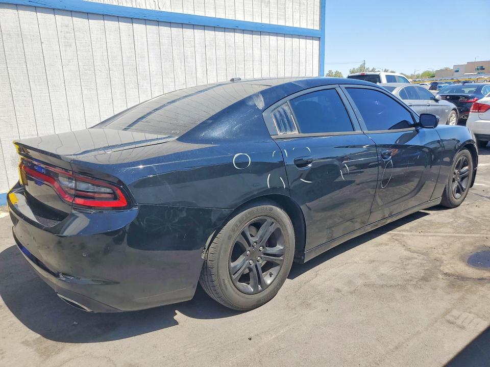 Снимка 3 от търг – 2015 DODGE CHARGER с VIN 2C3CDXBG3FH741000