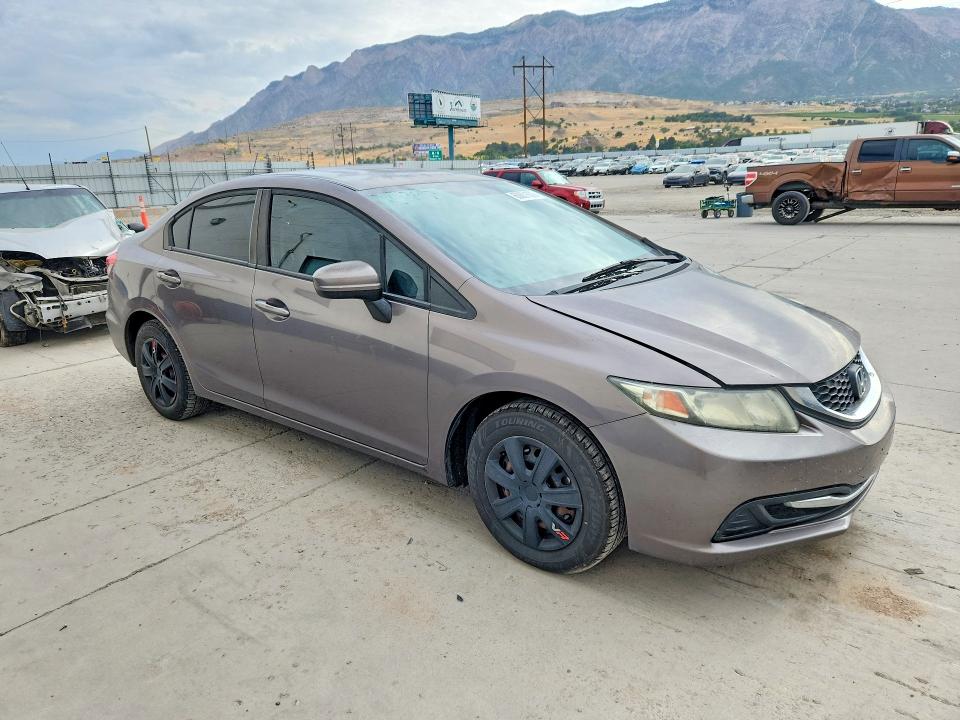Photo 4 from auction – 2014 HONDA CIVIC with VIN 19XFB2F57EE049049