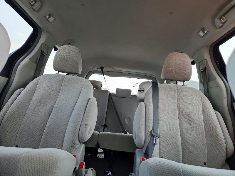 Photo 10 from auction – 2014 TOYOTA SIENNA with VIN 5TDKK3DC6ES421878