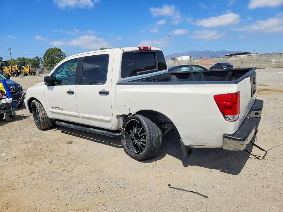 Снимка 2 от търг – 2010 NISSAN TITAN с VIN 1N6AA0ED2AN307247