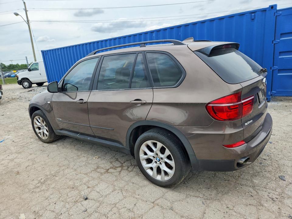 Photo 2 from auction – 2011 BMW X5 with VIN 5UXZV4C59BL414434