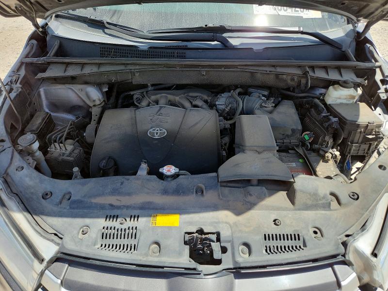 Photo 12 from auction – 2018 TOYOTA HIGHLANDER with VIN 5TDKZRFHXJS549736