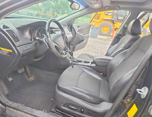 Photo 7 from auction – 2012 HYUNDAI SONATA with VIN 5NPEC4AB8CH435344