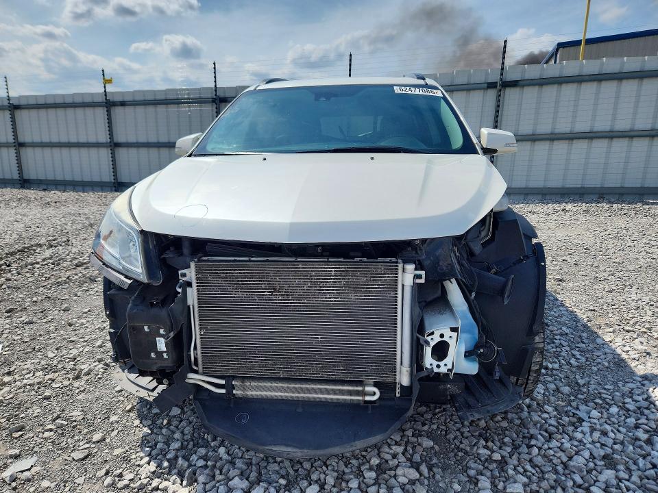 Photo 5 from auction – 2015 CHEVROLET TRAVERSE with VIN 1GNKRJKD9FJ110463