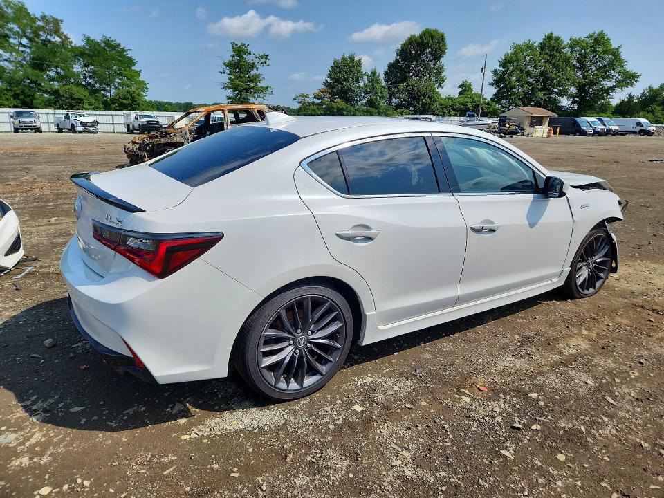 Foto 3 de la subasta – 2021 ACURA ILX con VIN 19UDE2F87MA001918