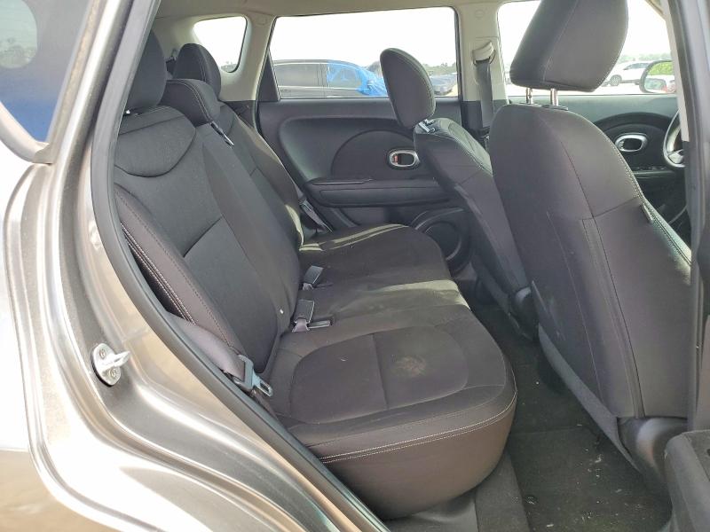 Foto 10 de la subasta – 2016 KIA SOUL con VIN KNDJN2A23G7288423