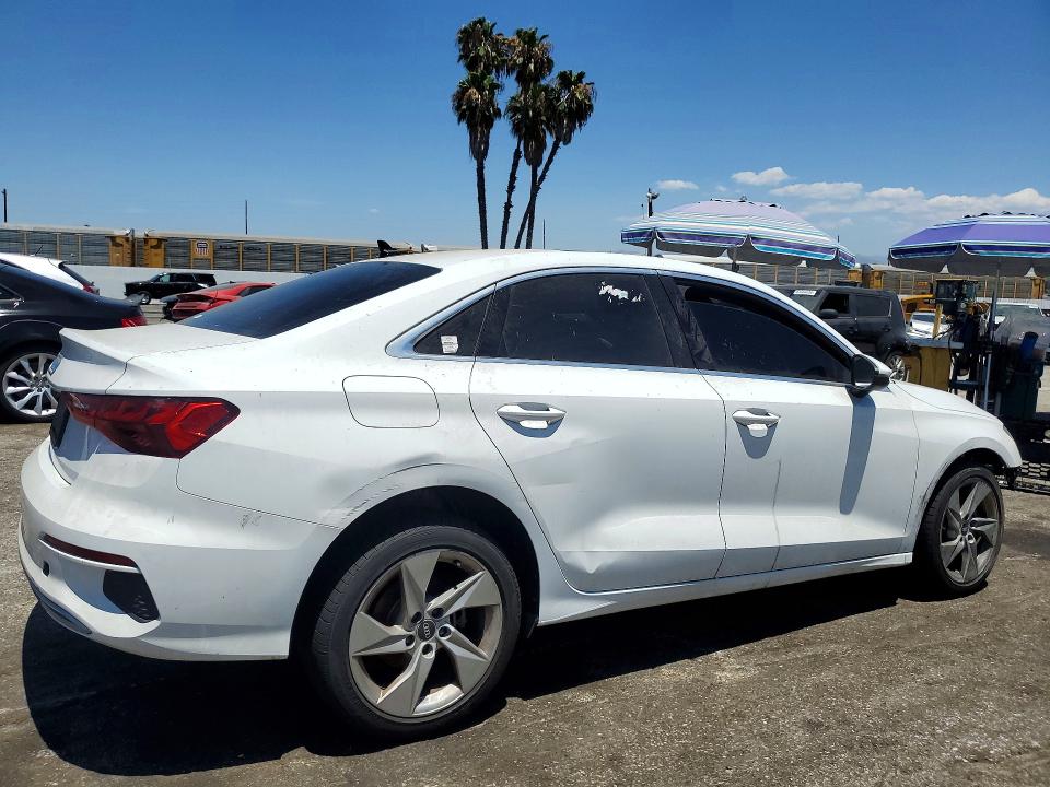 Foto 3 de la subasta – 2022 AUDI A3 con VIN WAUAUDGY2NA077091