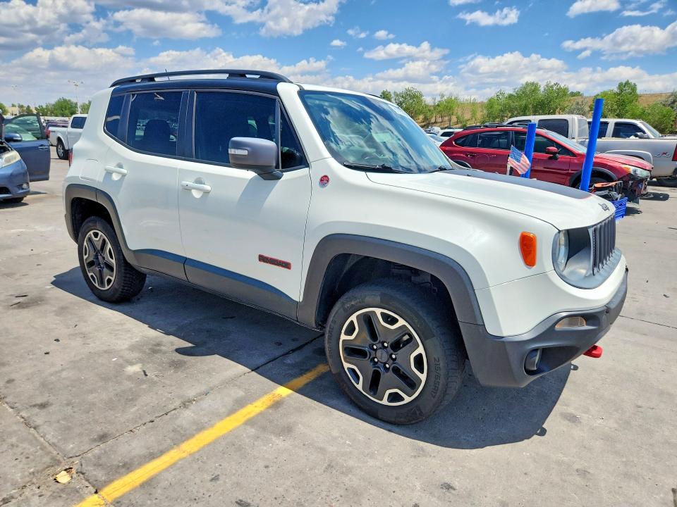 Photo 4 from auction – 2016 JEEP RENEGADE with VIN ZACCJBCT4GPD22852