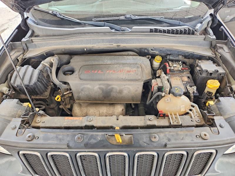 Photo 11 from auction – 2016 JEEP RENEGADE with VIN ZACCJABT3GPD65459