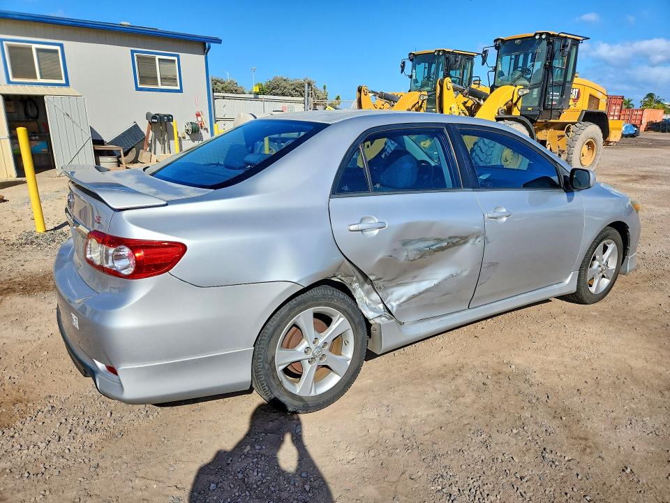 Photo 3 from auction – 2012 TOYOTA COROLLA with VIN 2T1BU4EE5CC872113