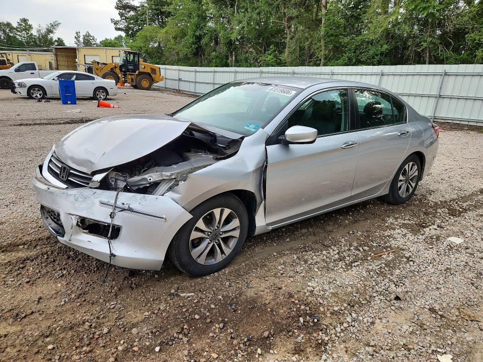 HONDA ACCORD 2015 with VIN 1HGCR2F32FA196334 - Photo from auction