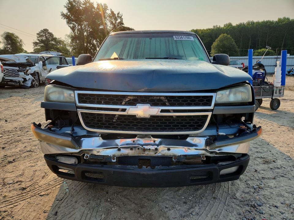 Photo 5 from auction – 2006 CHEVROLET SILVERADO with VIN 1GCEC19V86Z223957