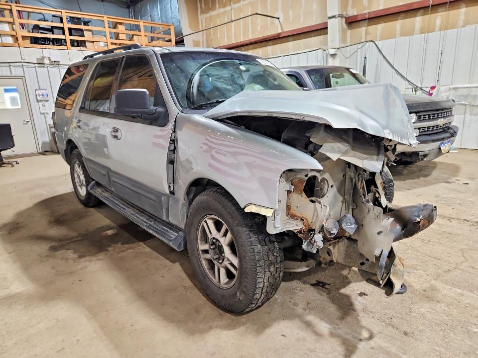 Photo 4 from auction – 2006 FORD EXPEDITION with VIN 1FMPU16566LA54319