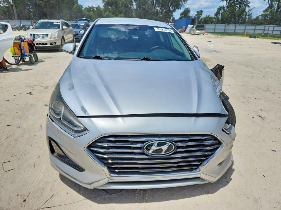 Photo 5 from auction – 2018 HYUNDAI SONATA with VIN 5NPE24AF3JH701193