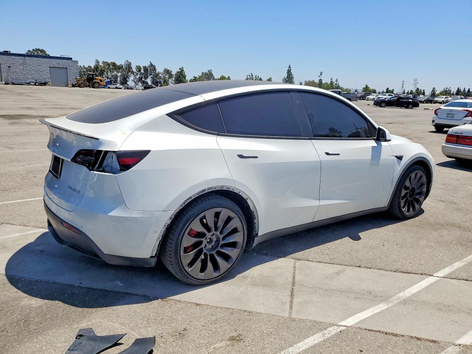 Photo 3 from auction – 2022 TESLA MODEL Y with VIN 7SAYGDEF2NF336246