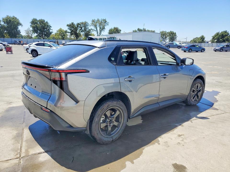 Photo 3 from auction – 2026 TOYOTA BZ with VIN JTMBCAEB7TA007008
