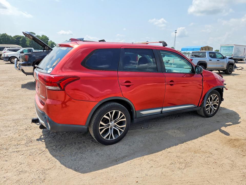 Photo 3 from auction – 2018 MITSUBISHI OUTLANDER with VIN JA4AD2A38JZ055722
