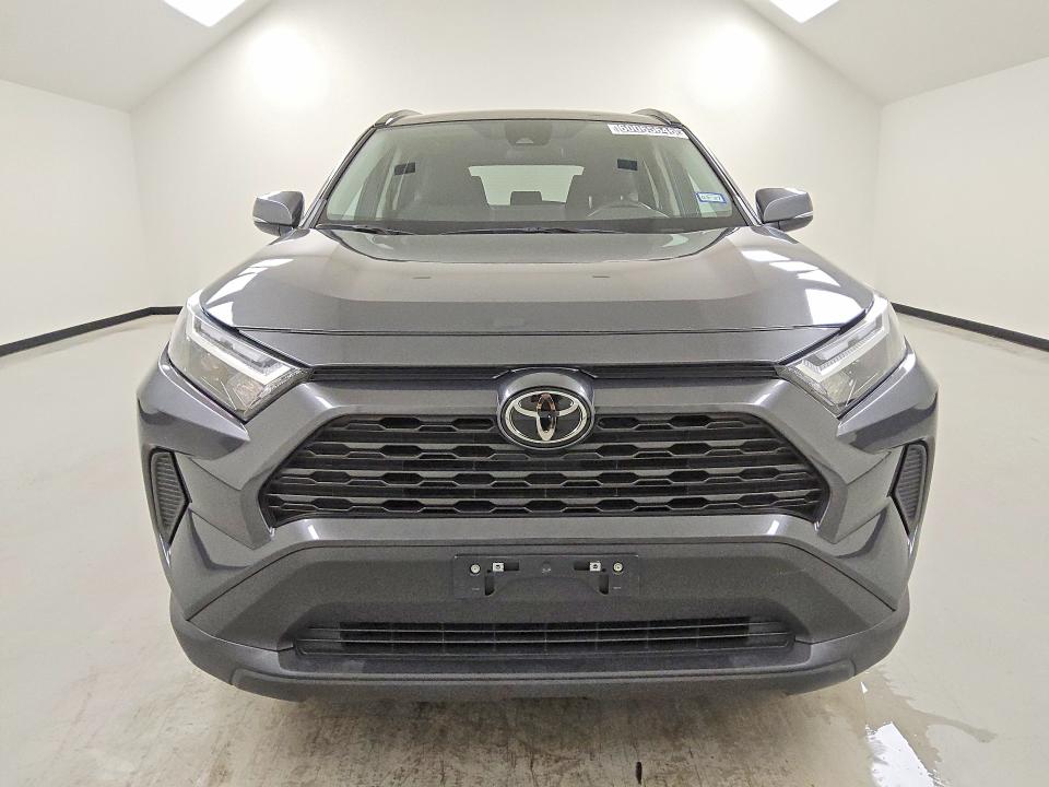 Photo 5 from auction – 2024 TOYOTA RAV4 with VIN 2T3W1RFV4RW337598