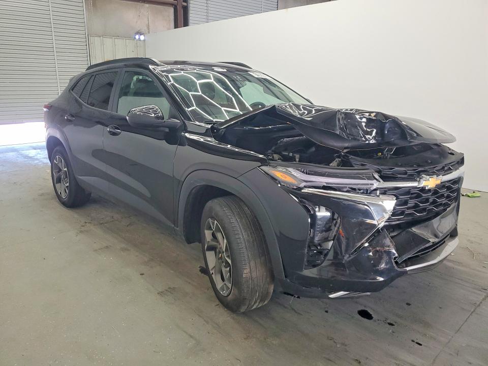 Photo 4 from auction – 2025 CHEVROLET TRAX with VIN KL77LHEP8SC235500