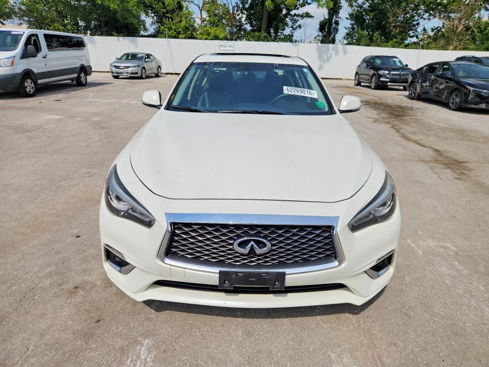 Photo 5 from auction – 2018 INFINITI Q50 with VIN JN1EV7AR8JM433771