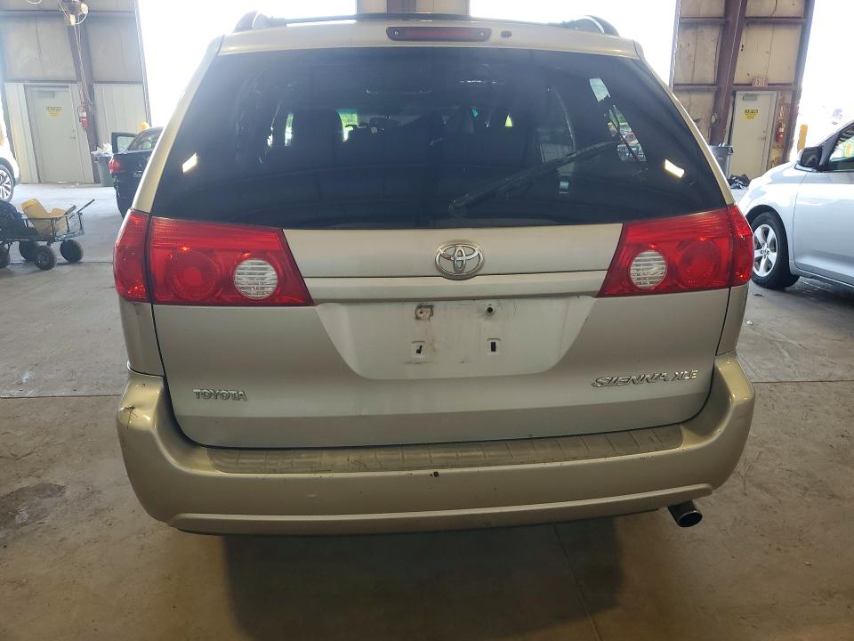 Photo 6 from auction – 2006 TOYOTA SIENNA with VIN 5TDZA22C86S525093